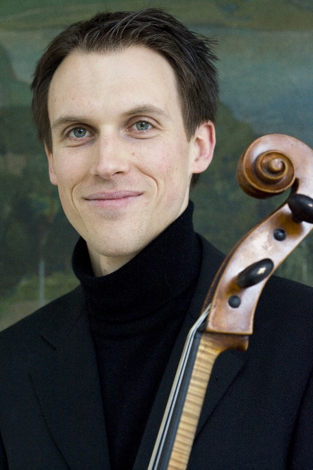 Sebastian Diezig cello